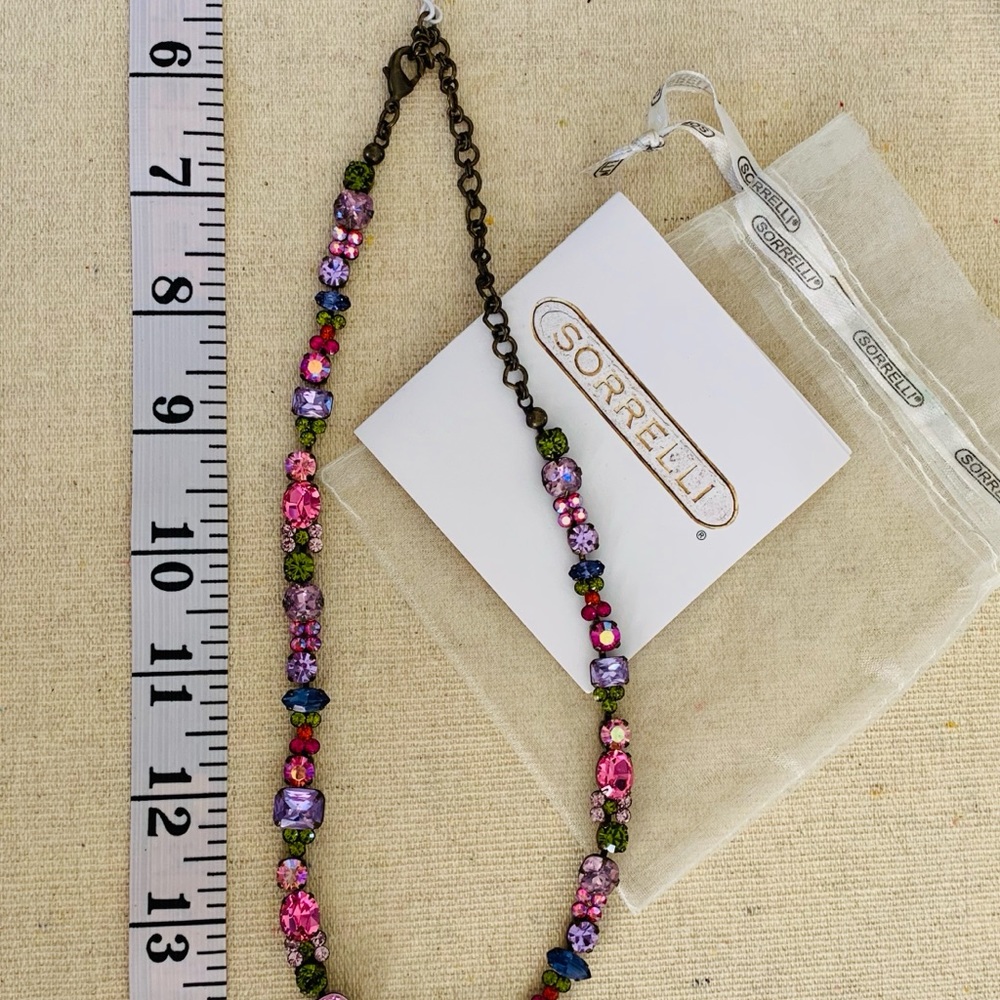 Sorrelli Jewel tone necklace 💚💙💜